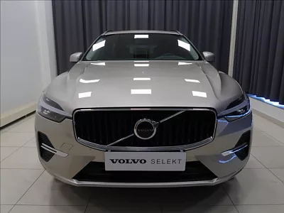 Volvo XC60 2,0 B4  Core AUT 145 kW automat šedá