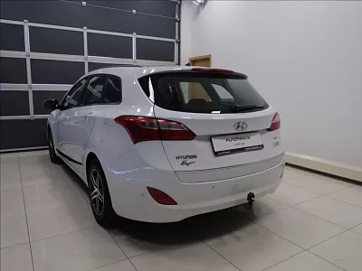 Hyundai i30 1,4 i CVVT Trikolor 73 kW bílá