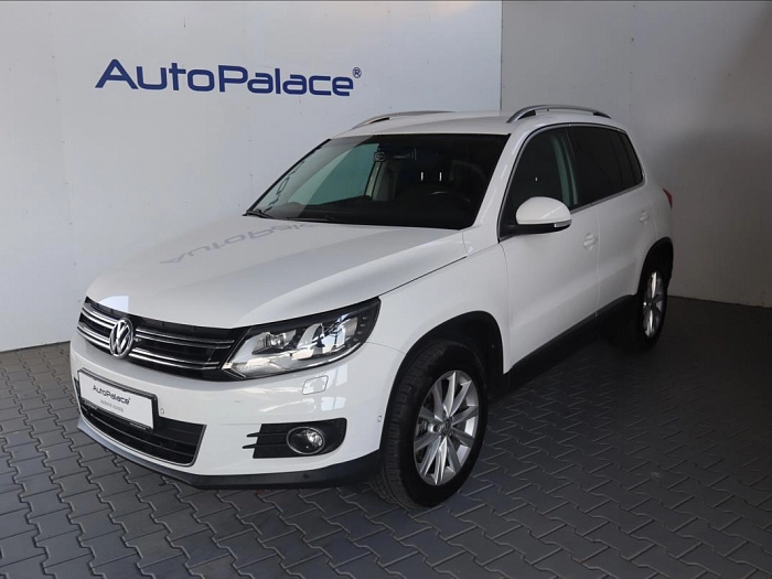 Volkswagen Tiguan 2,0 TDI 4Motion Sport&Style 103 kW automat biela