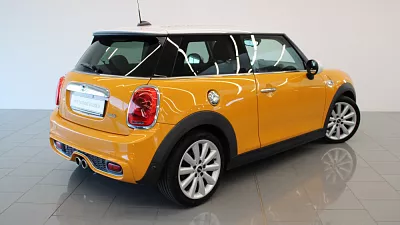 MINI Mini Cooper SD 125 kW automat volcanic-orange