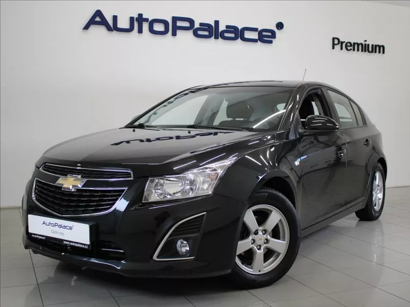 Chevrolet Cruze 1,8 i 104kW AT KLIMA 1.majitel 104 kW automat černá