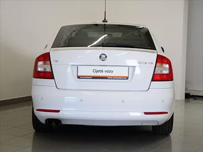 Škoda Octavia 1,4 TSi Elegance Digi.klima ČR 90 kW bílá