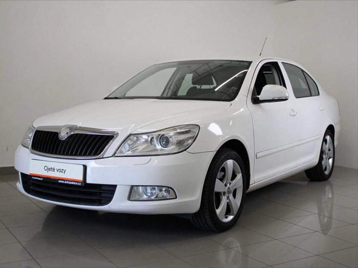 Škoda Octavia 1,4 TSi Elegance Digi.klima ČR 90 kW bílá