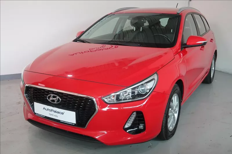 Hyundai i30 1,0 T-GDI COMFORT 88 kW červená