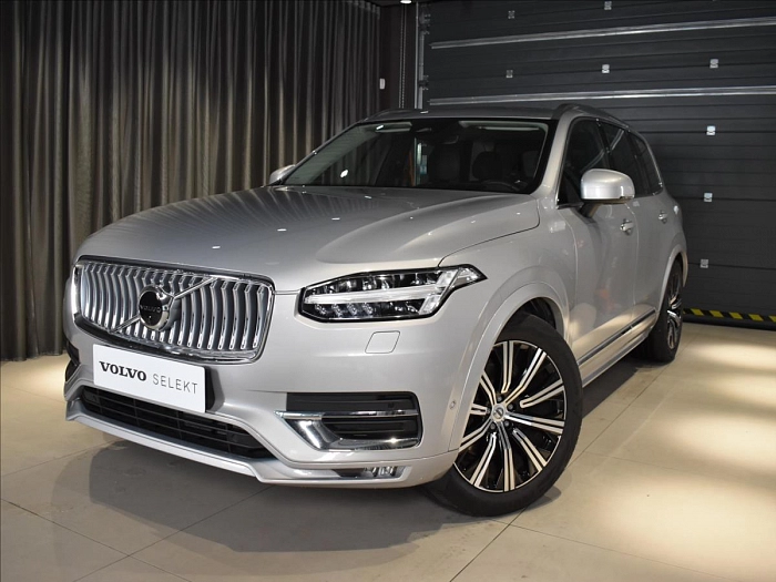 Volvo XC90 2,0 B5 AWD ULT Masáže,Panorama 173 kW automat šedá