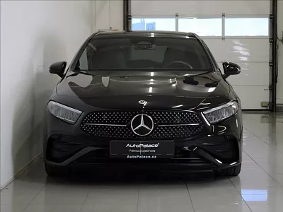 Mercedes-Benz A 2,0 220 140kW 4M AMG 10 670km! 140 kW automat černá