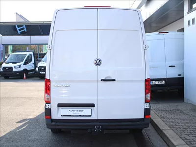 Volkswagen Crafter 2,0 TDi L3 High Tažné 103tkm. 103 kW bílá