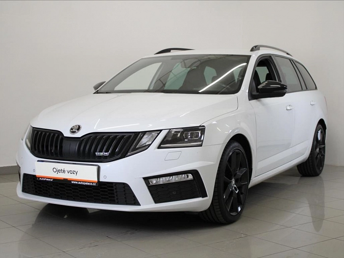 Škoda Octavia 2,0 TDi MT RS Challenge LED ČR 135 kW bílá