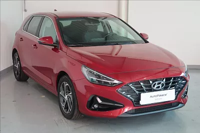 Hyundai i30 1,0 T-GDI Smart 1.MAJITEL 88 kW červená