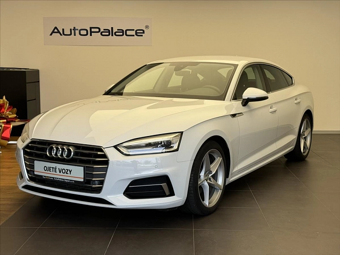 Audi A5 2,0 40 TFSI Sport Sportback 140 kW automat bílá