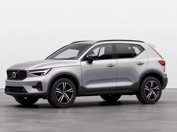 Volvo XC40 Plus Dark B3 120 kW automat Silver Dawn