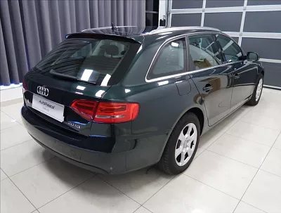 Audi A4 2,0 TDI 105kW multitronic 105 kW automat zelená