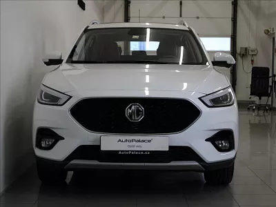 MG ZS 1,0 T 82kW Elegance PANO 24tkm 82 kW bílá