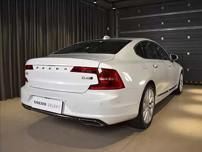 Volvo S90 2,0 D4 AWD Ins BLIS,Šíbr 140 kW automat bílá