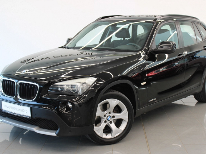 BMW X1 xDrive18d 105 kW automat Čierna