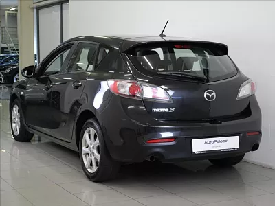 Mazda 3 1,6 i TE+ KLIMA 2.maj. 157tkm. 77 kW černá