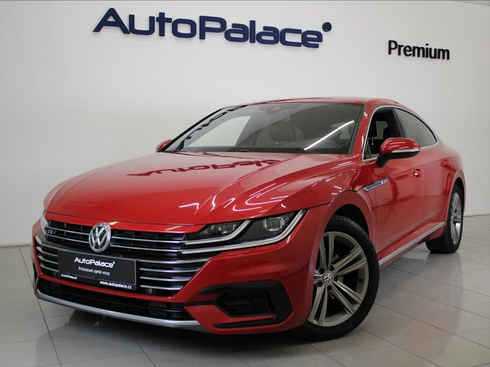 Volkswagen Arteon 2,0 TDi DSG R-Line KAMERA ČR 110 kW automat červená