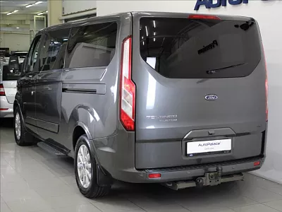 Ford Tourneo Custom 2,0 TDCi AT 8míst.TZ 1.majitel 125 kW automat šedá