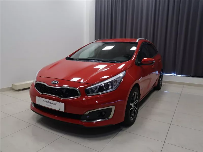 Kia Ceed 1,6 GDi Exclusive SW 99 kW červená