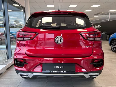 MG ZS 1,5 MT Emotion Plus 1.5 DVVT 78 kW Červená