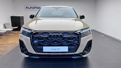 Audi Q7 SUV S line 50 TDI quattro 3.0 TDI 210 kW automat Zlatá Sakhir