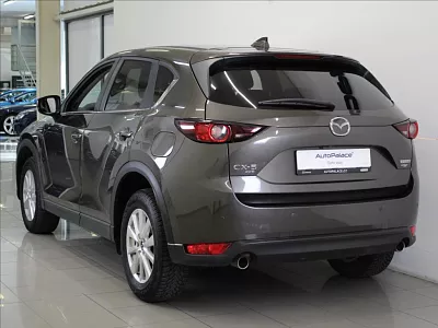 Mazda CX-5 2,0 G165 AWD Challenge 1.maj. 121 kW hnědá