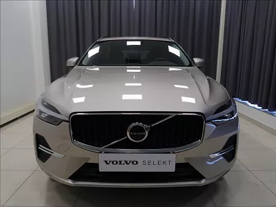 Volvo XC60 2,0 B4  AUT Core 145 kW automat šedá