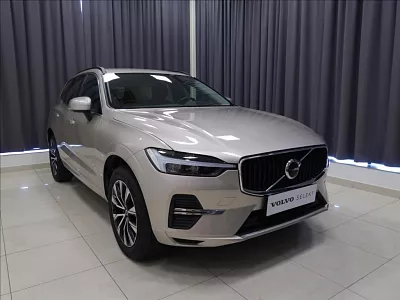 Volvo XC60 2,0 B4  AUT Core 145 kW automat šedá