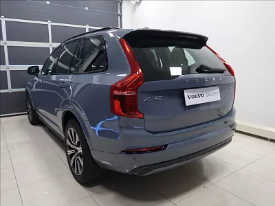 Volvo XC90 2,0 B5 AWD AUT Plus Dark 173 kW automat šedá