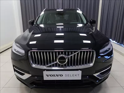 Volvo XC90 2,0 B5 AWD AUT Plus Dark 173 kW automat černá