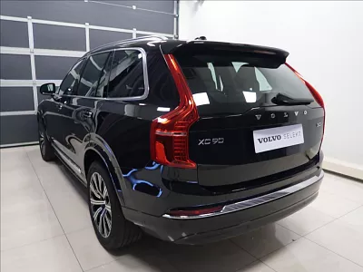 Volvo XC90 2,0 B5 AWD AUT Plus Bright 173 kW automat černá