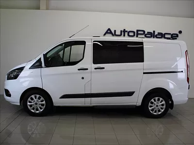 Ford Transit Custom 2,0 TDCi 170 AT 6-míst TAŽNÉ 125 kW automat bílá