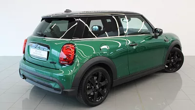 MINI Mini Cooper 3-dverové Hatch 100 kW automat British Racing green iv metallic