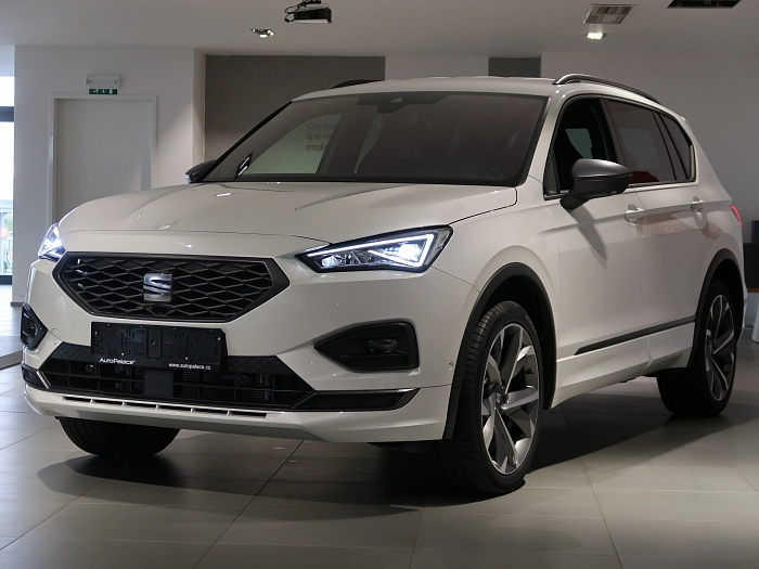 SEAT Tarraco FR 1.5 TSI 150k DSG 1.5 TSI 150k DSG 110 kW automat Oryx bilá