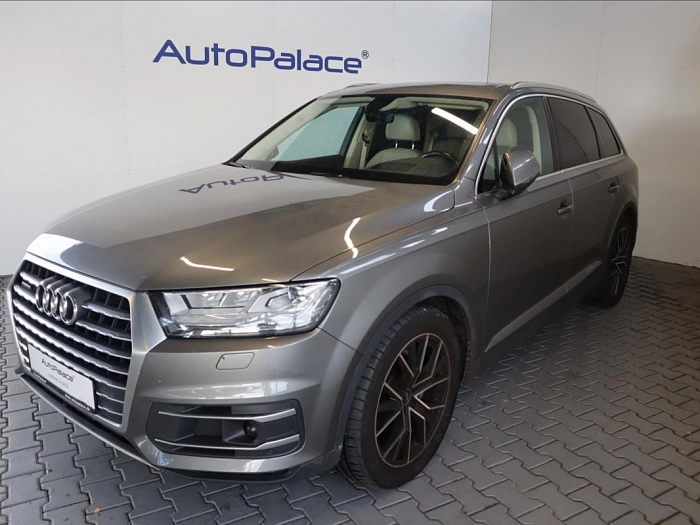 Audi Q7 3,0 TDI 160kW Quattro 160 kW automat sivá metalíza