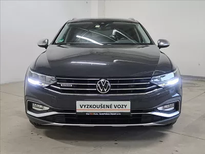 Volkswagen Passat 2,0 TDI 140kW 4x4 DSG Alltrack 140 kW automat tmavě šedá