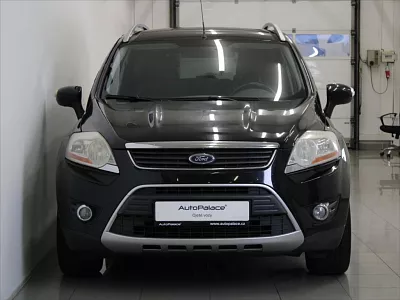 Ford Kuga 2,0 TDCi 1.majtel Akční CENA! 100 kW černá