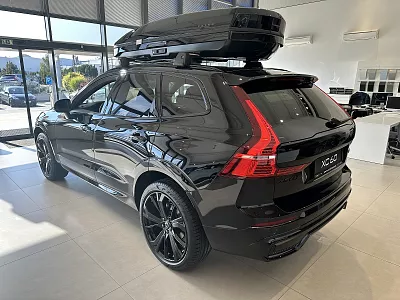 Volvo XC60 T8 RECHARGE PLUS BLACK Ed. T8 AWD RECHARGE 335 kW automat Onyx Black