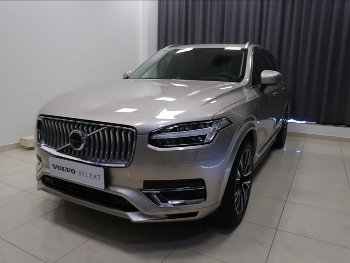 Volvo XC90 2,0 T8 AWD Recharge Ultimate Bright AT 228 kW automat šedá