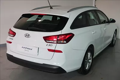 Hyundai i30 1,0 T-GDI Best of Czech kombi 88 kW bílá