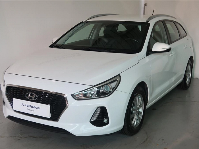 Hyundai i30 1,0 T-GDI Best of Czech kombi 88 kW bílá