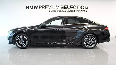 BMW 520d xDrive Limousine 145 kW automat Black Sapphire Metallic