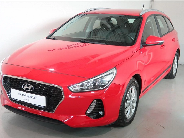 Hyundai i30 1,0 T-GDI Best of Czech kombi 88 kW červená