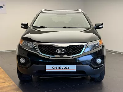 Kia Sorento 2,2 CRDI ACTIVE 4x4 145 kW automat černá