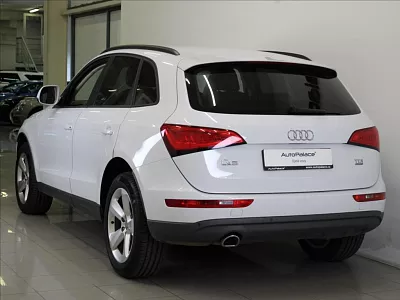 Audi Q5 2,0 TDi Quattro 1.maj. 97tkm. 130 kW automat bílá