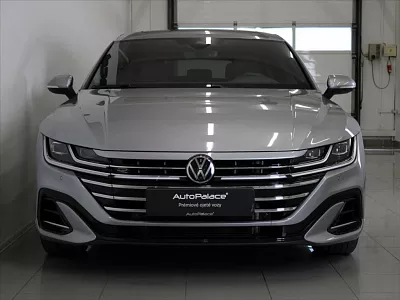 Volkswagen Arteon Shooting Brake 2,0 TDI 147kW 4x4 PANO Tažné 147 kW automat šedá