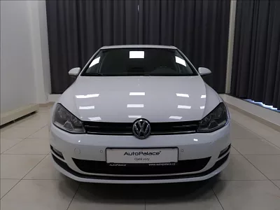 Volkswagen Golf 1,2 TSI 77 kW  Comfortline 77 kW bílá