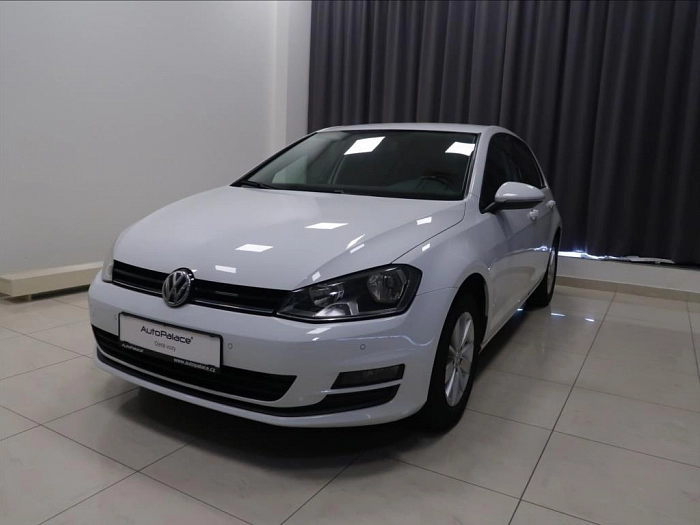 Volkswagen Golf 1,2 TSI 77 kW  Comfortline 77 kW bílá