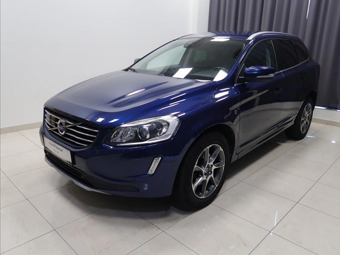 Volvo XC60 2,4 D5 Ocean Race AWD AUT 162 kW automat modrá