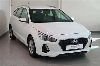 Hyundai i30 1,0 T-GDI PO SERVSINÍ PROHLÍDCE  NOVÉ BRZDY 88 kW bílá